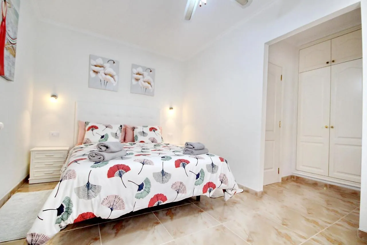 Apartament Cozy Townhouse With Ocean Views in Costa Adeje Hiszpania